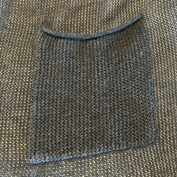 Lole lightweight cardigan. Charcoal. Great Condition. Size small. - Picture 5 of 5